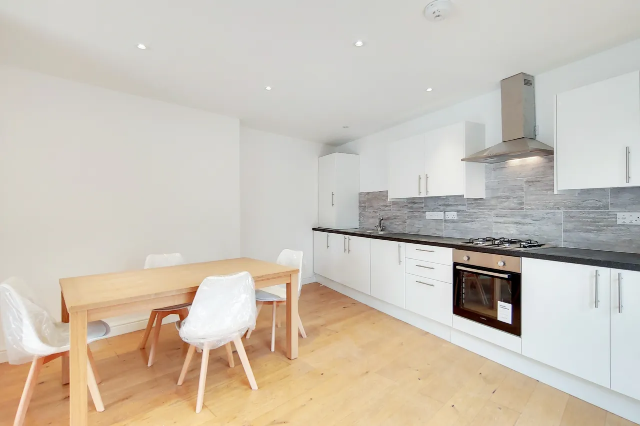 Curwen Road, Hammersmith, W12, photo 6
