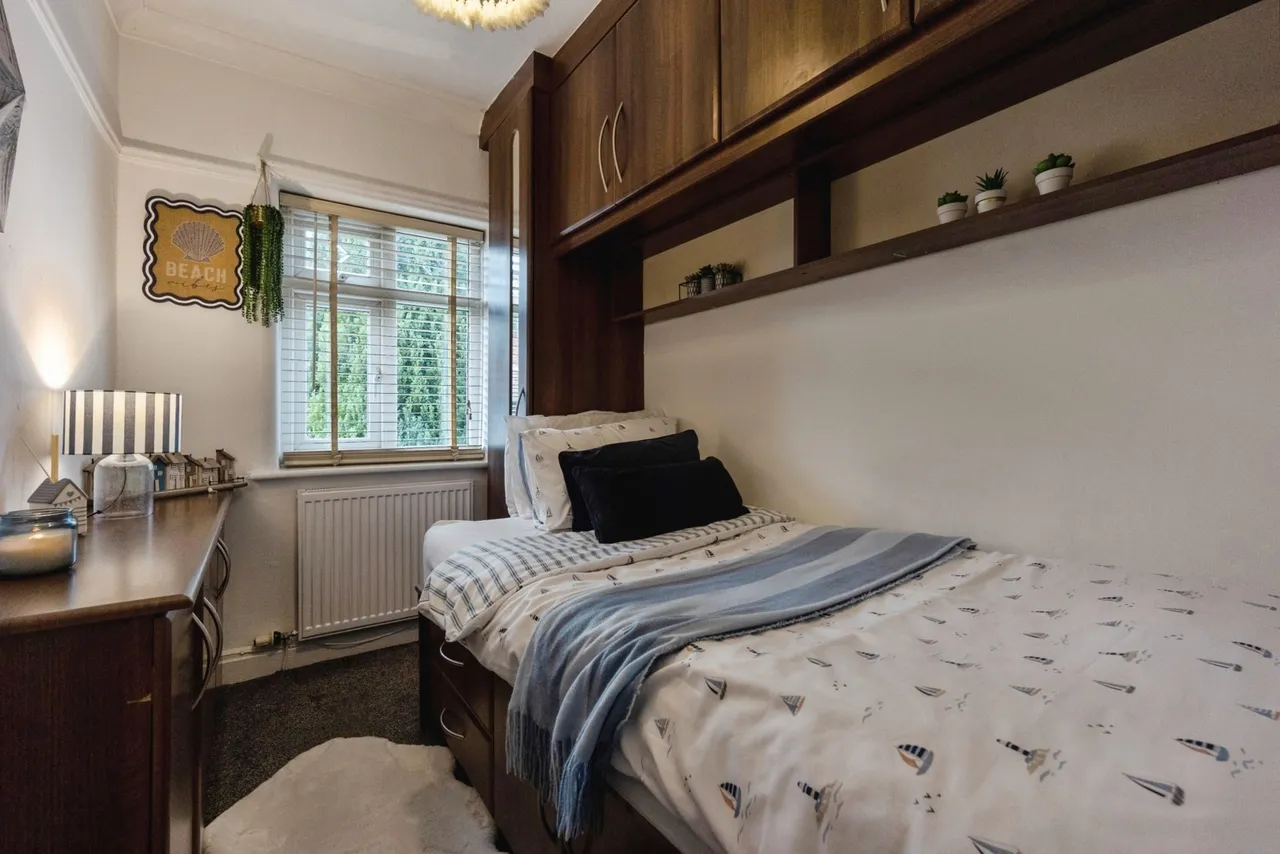 The Crescent, Bredbury, Stockport, Greater Manchester, SK6, photo 16