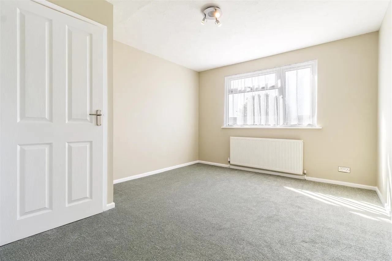 Twyford Close, Worthing, photo 16