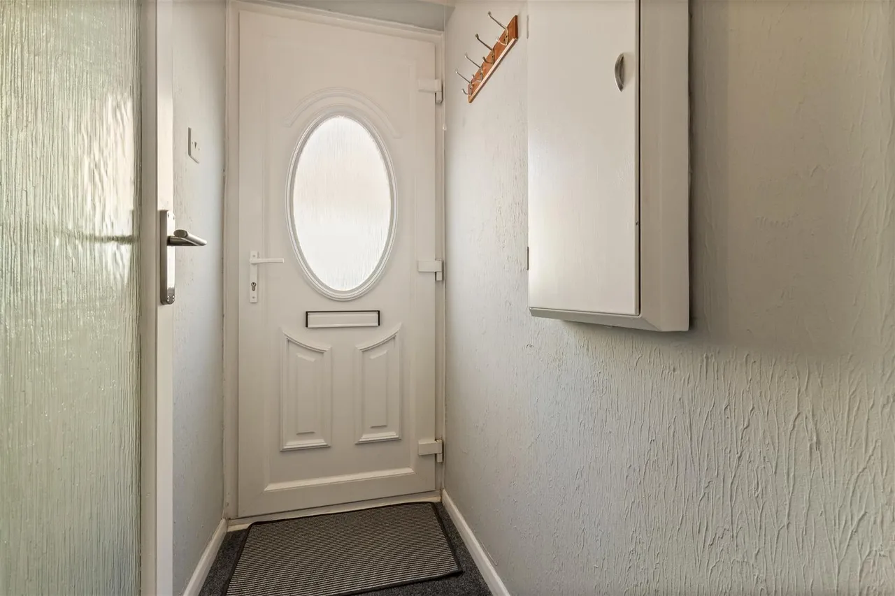 Twyford Close, Worthing, photo 15