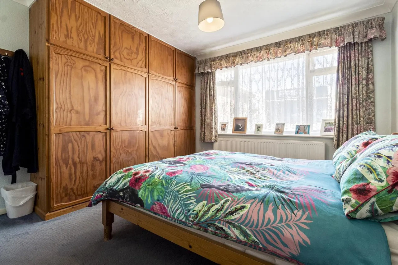 Twyford Close, Worthing, photo 10