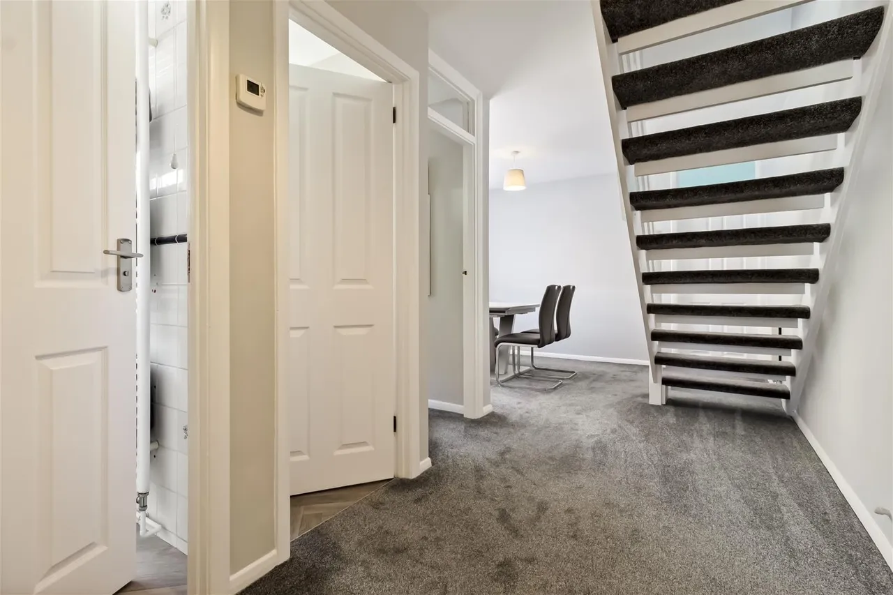 Twyford Close, Worthing, photo 9