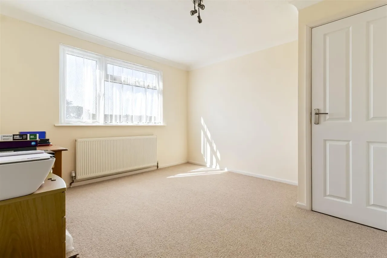 Twyford Close, Worthing, photo 19