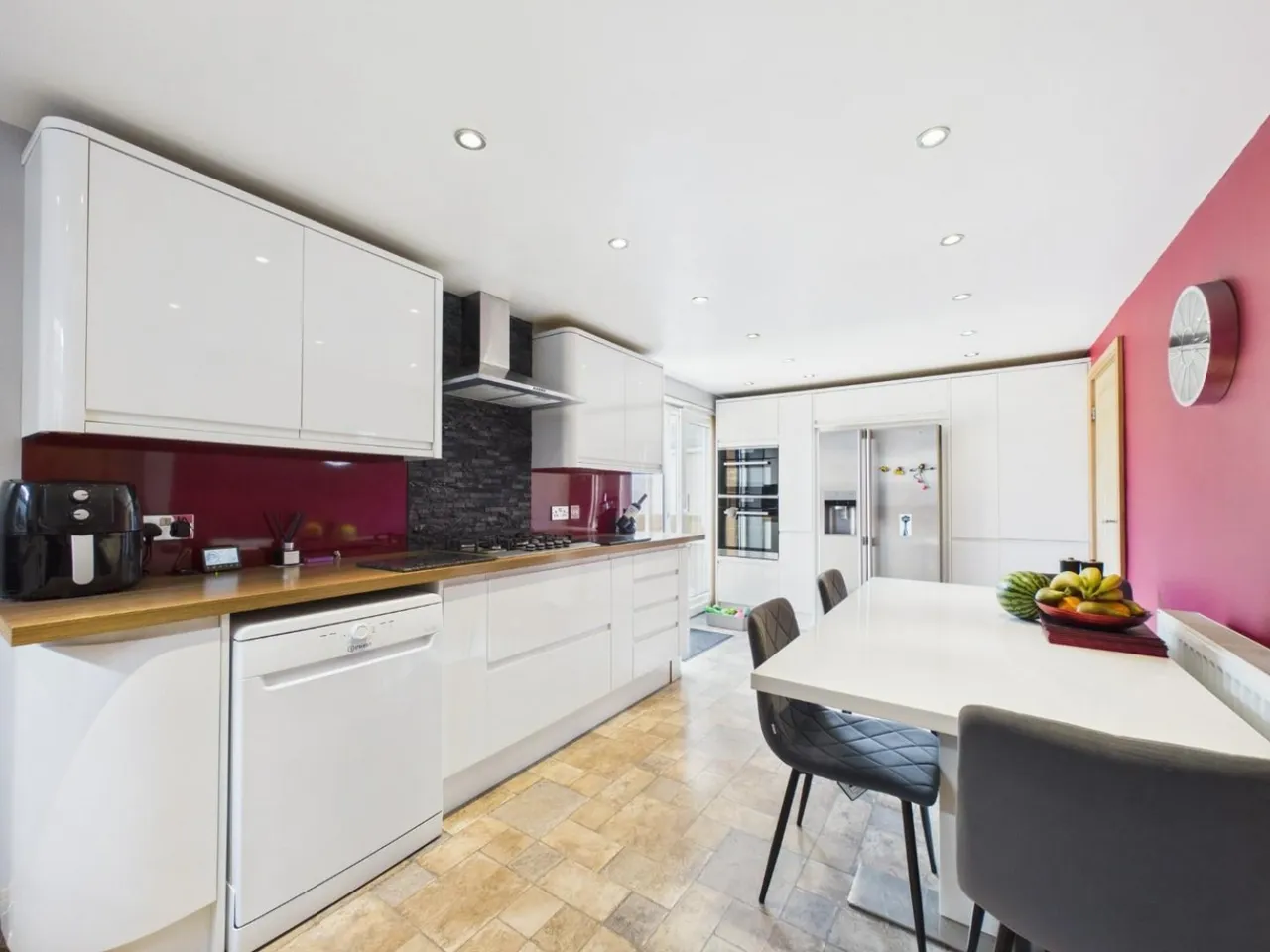 Brackendale Drive, Bradford, BD10, photo 3
