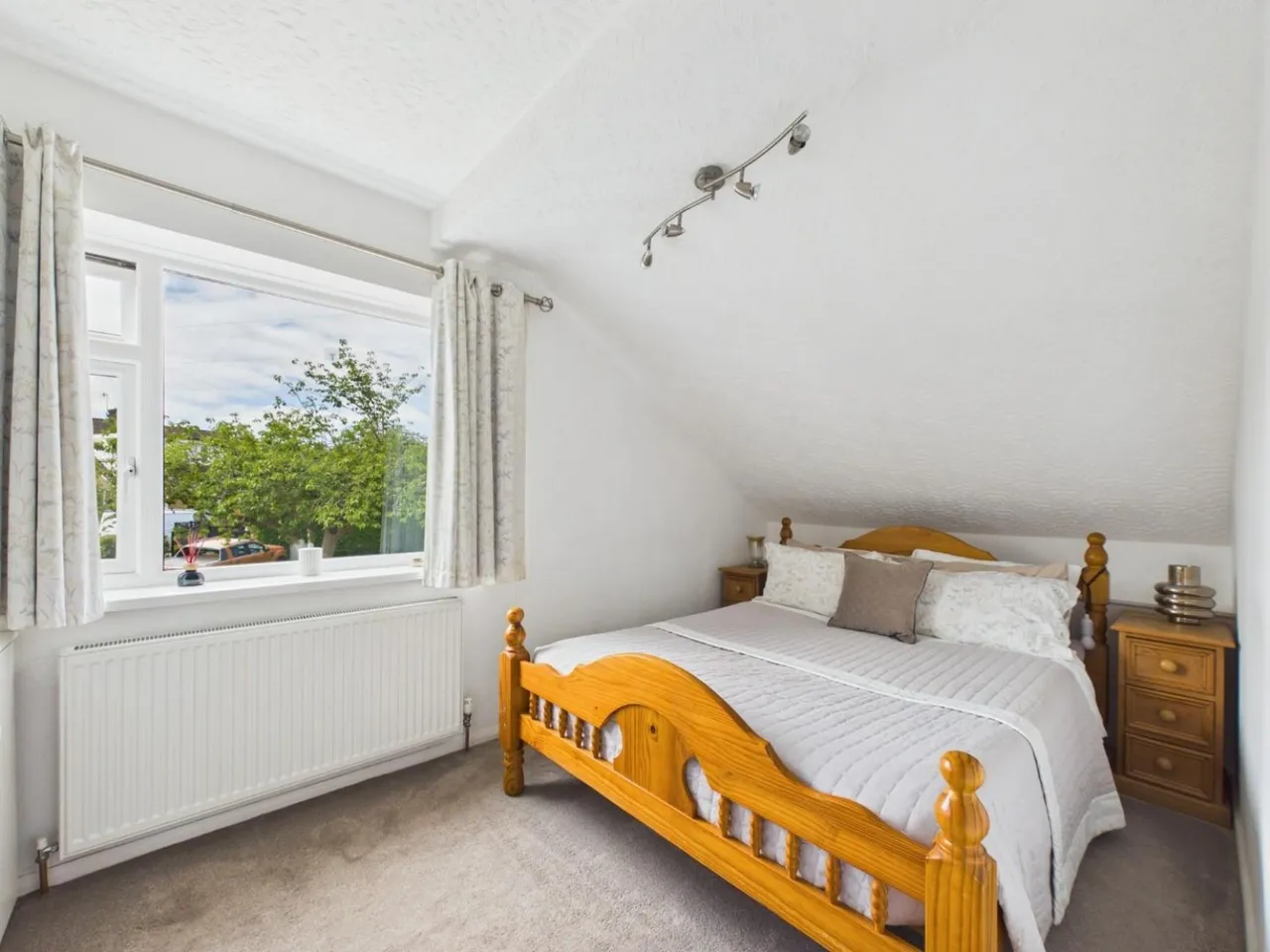 Brackendale Drive, Bradford, BD10, photo 8