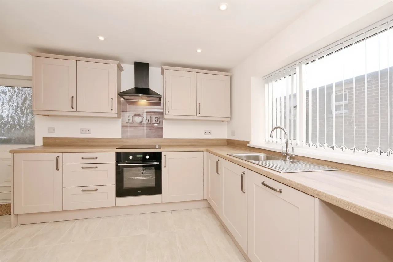 Heol Maendy BRIDGEND, CF33, photo 2