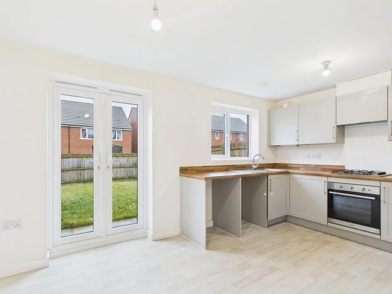 Buckthorn Drive, Stoke-on-Trent, photo 2