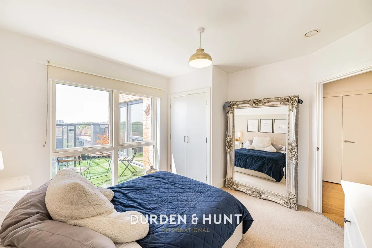 Firwood Lane, Romford, RM3, photo 12