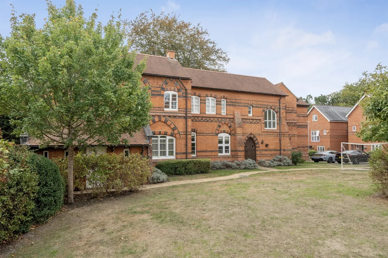 The Courtyard, Maidenhead, SL6, photo 12