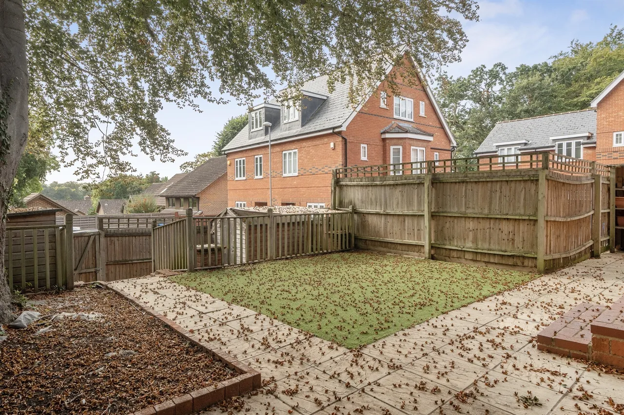 The Courtyard, Maidenhead, SL6, photo 11
