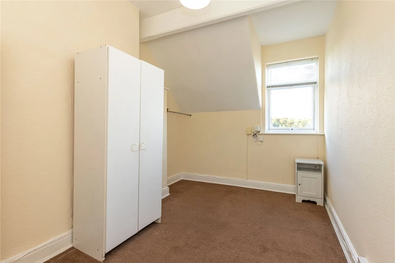 Grosvenor Gardens, Newcastle, ST5, photo 5