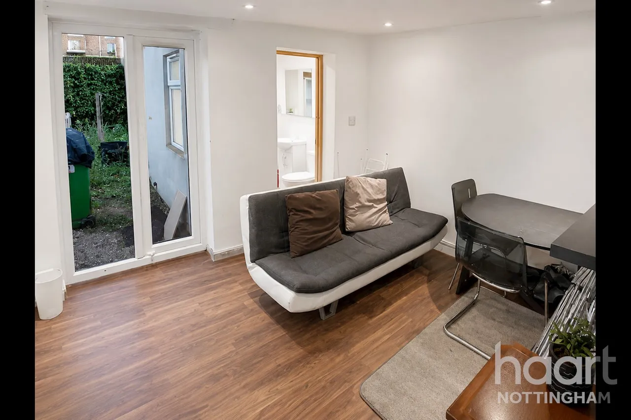 Claude Street, Dunkirk, NG7, photo 8