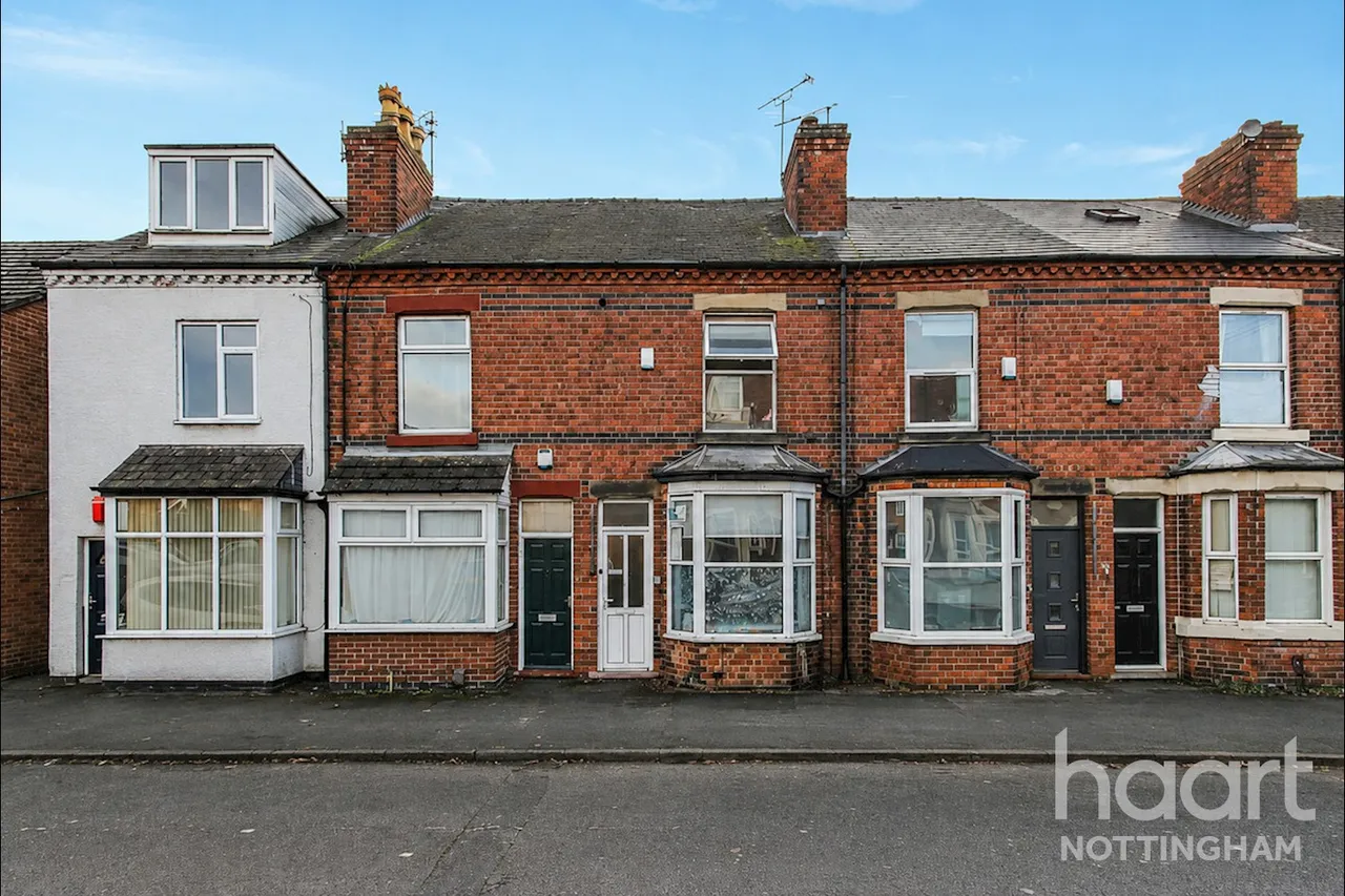 4 bed house for sale, Claude Street, Dunkirk, NG7