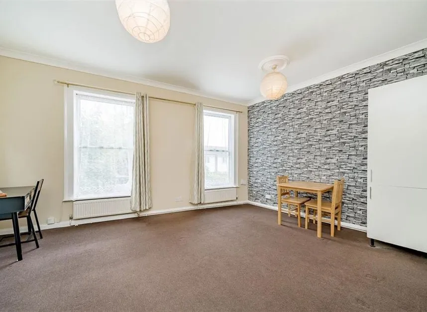 Brandram Road, Lewisham, SE13, photo 2