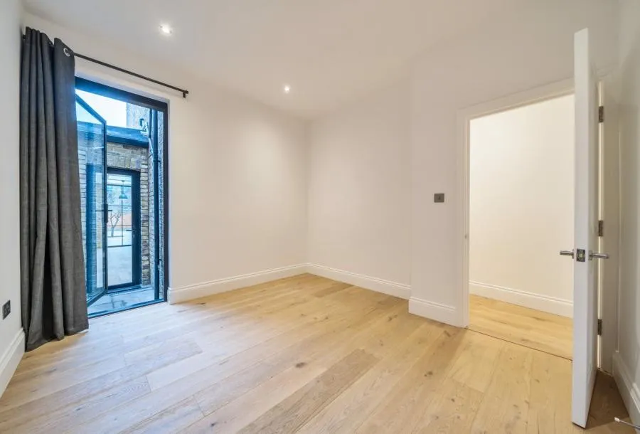 Littleton Street, SW18, photo 13