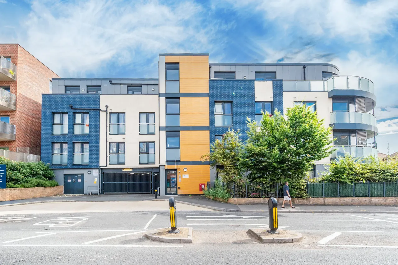 Flat 25, Goodstone Court, 205 Headstone Drive, Harrow, photo 6