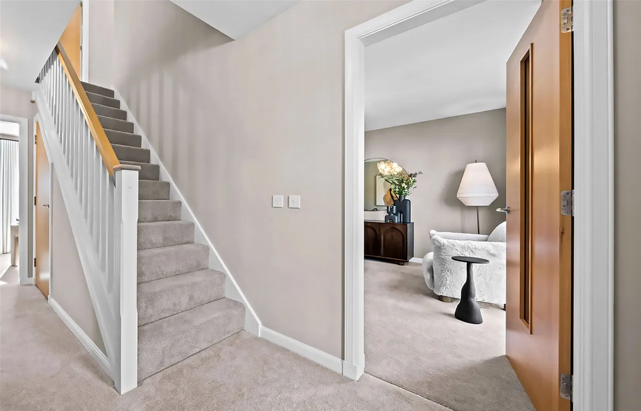 Valley View Crescent, Milltimber, AB14, photo 2