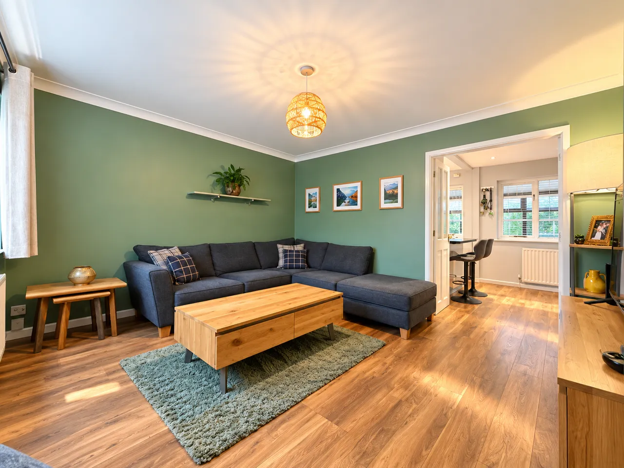 Maple Close, Heaviley, SK2, photo 5