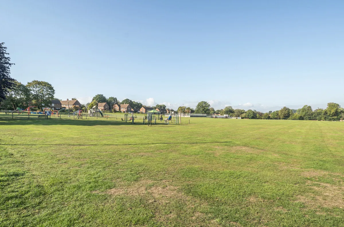 Pulborough, RH20, photo 15