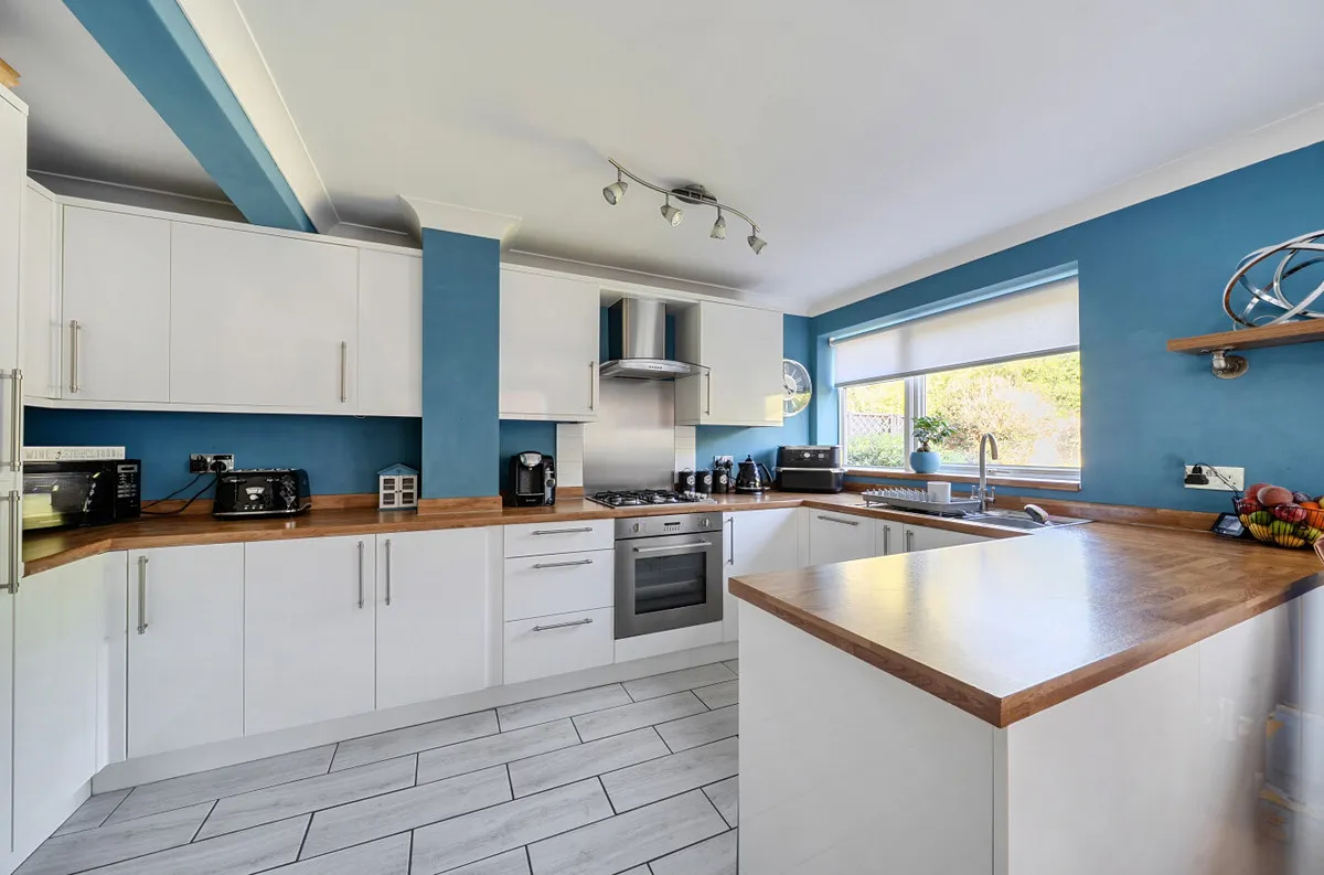 Pulborough, RH20, photo 4