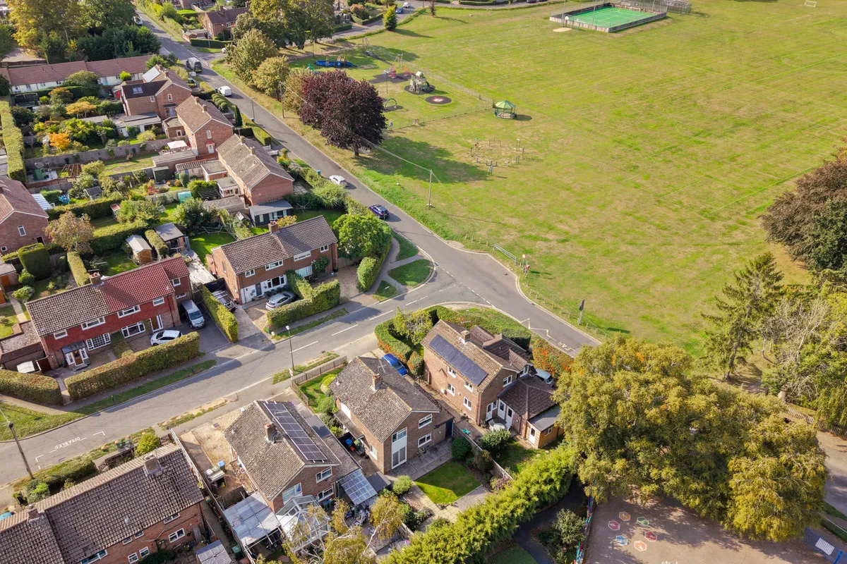 Pulborough, RH20, photo 14