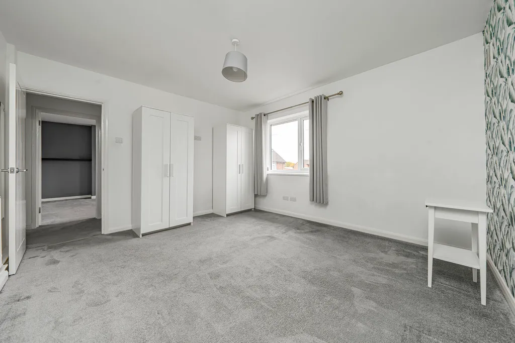 Rosemary Close, Hillingdon, UB8, photo 6