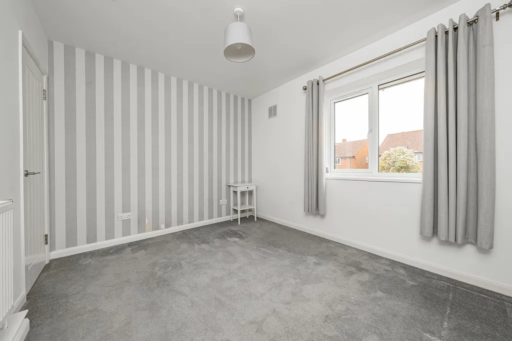 Rosemary Close, Hillingdon, UB8, photo 13