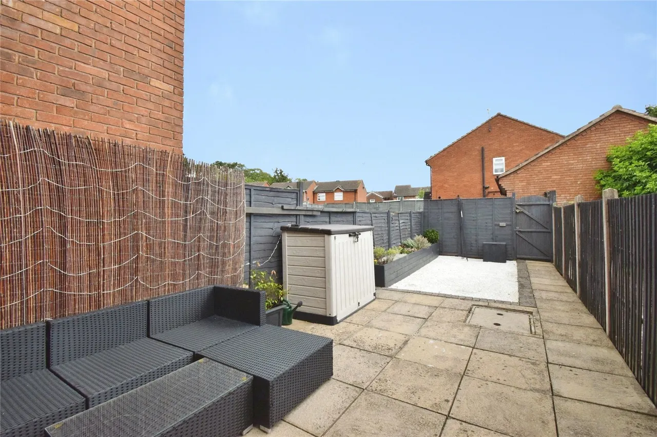 Pochins Close, Wigston, LE18, photo 11