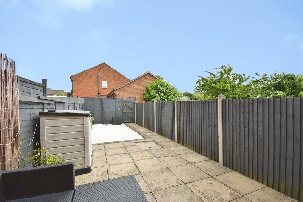 Pochins Close, Wigston, LE18, photo 17