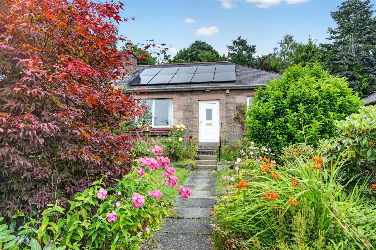 2 bed house for sale, Inchley Place, Torphins, AB31