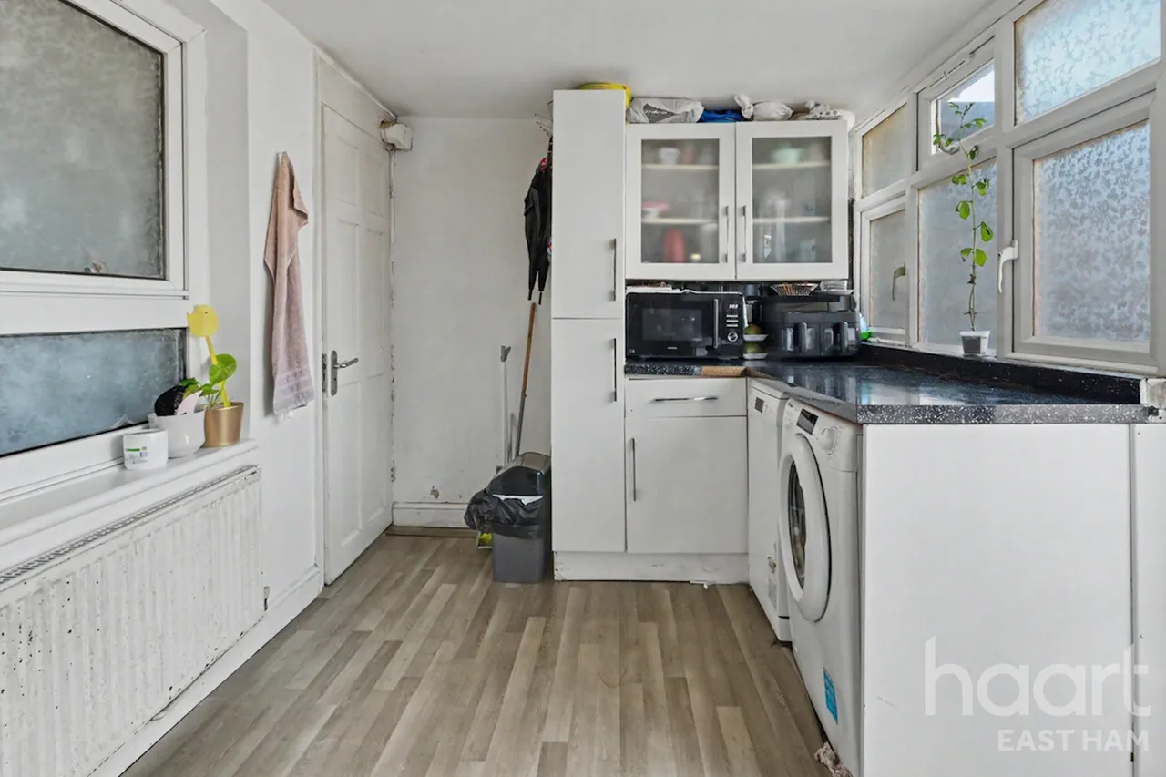 Gooseley Lane, London, E6, photo 19