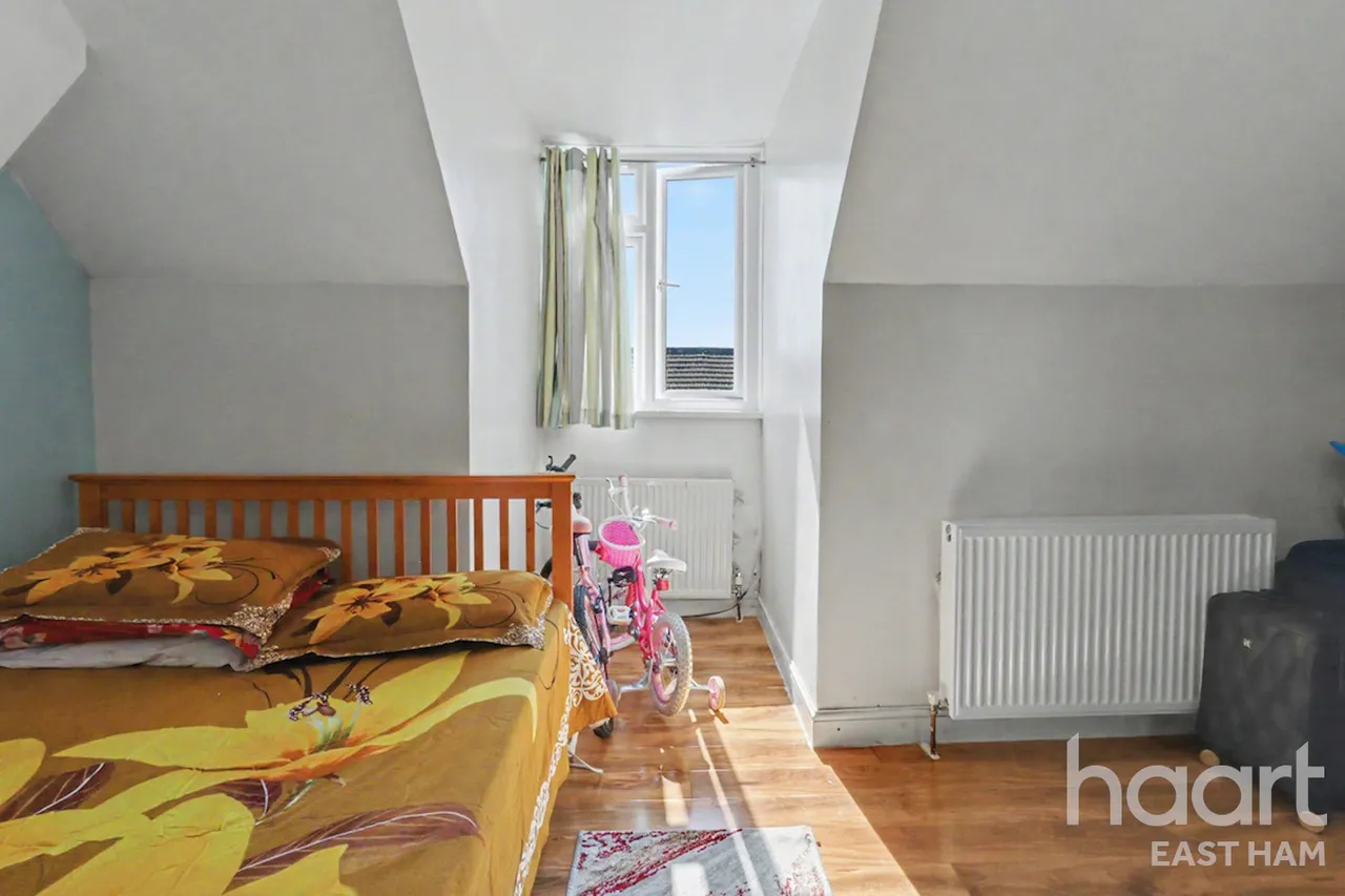 Gooseley Lane, London, E6, photo 27