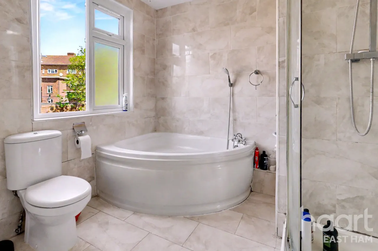 Gooseley Lane, London, E6, photo 25