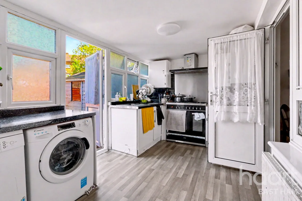 Gooseley Lane, London, E6, photo 14