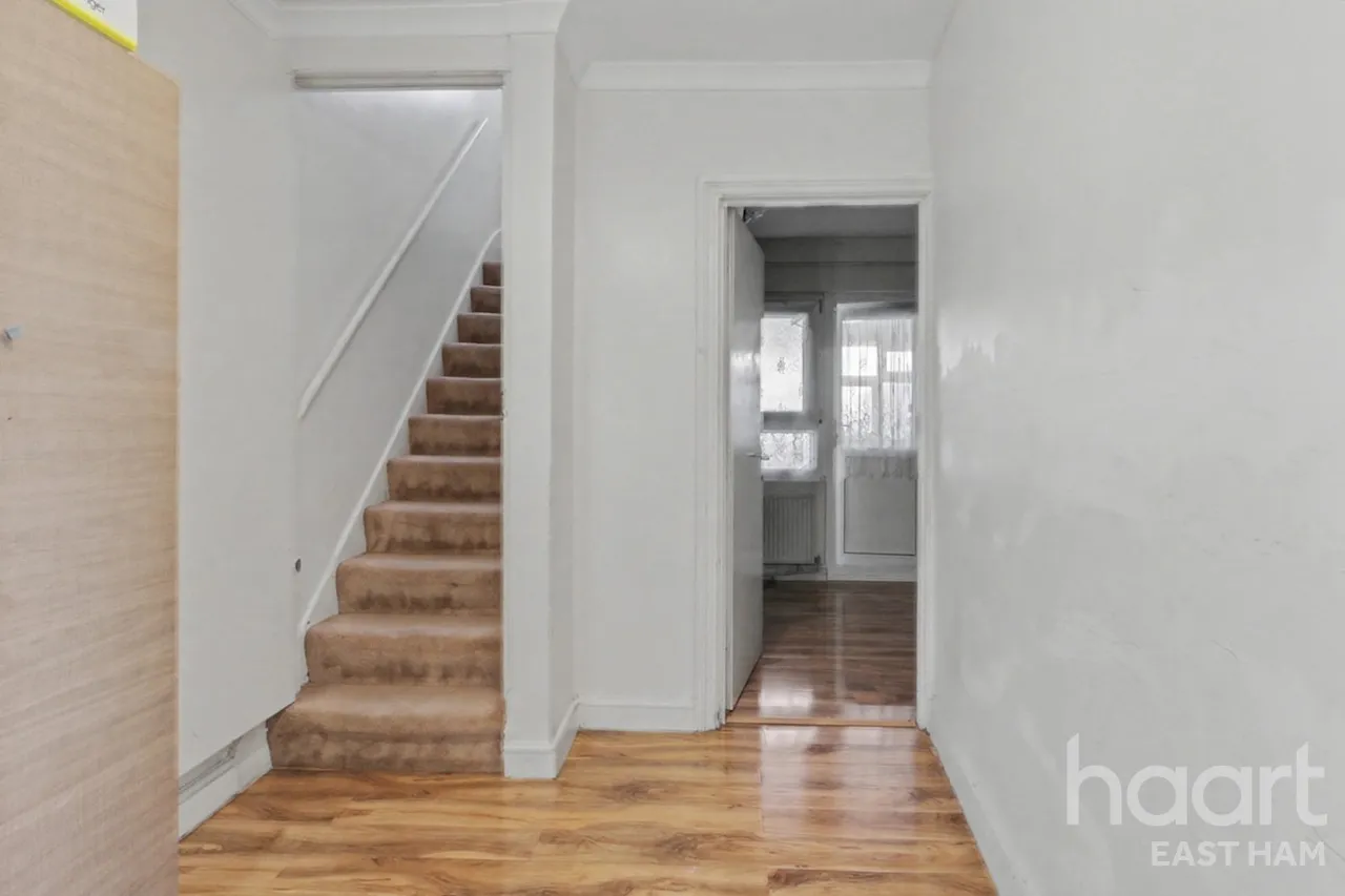 Gooseley Lane, London, E6, photo 9