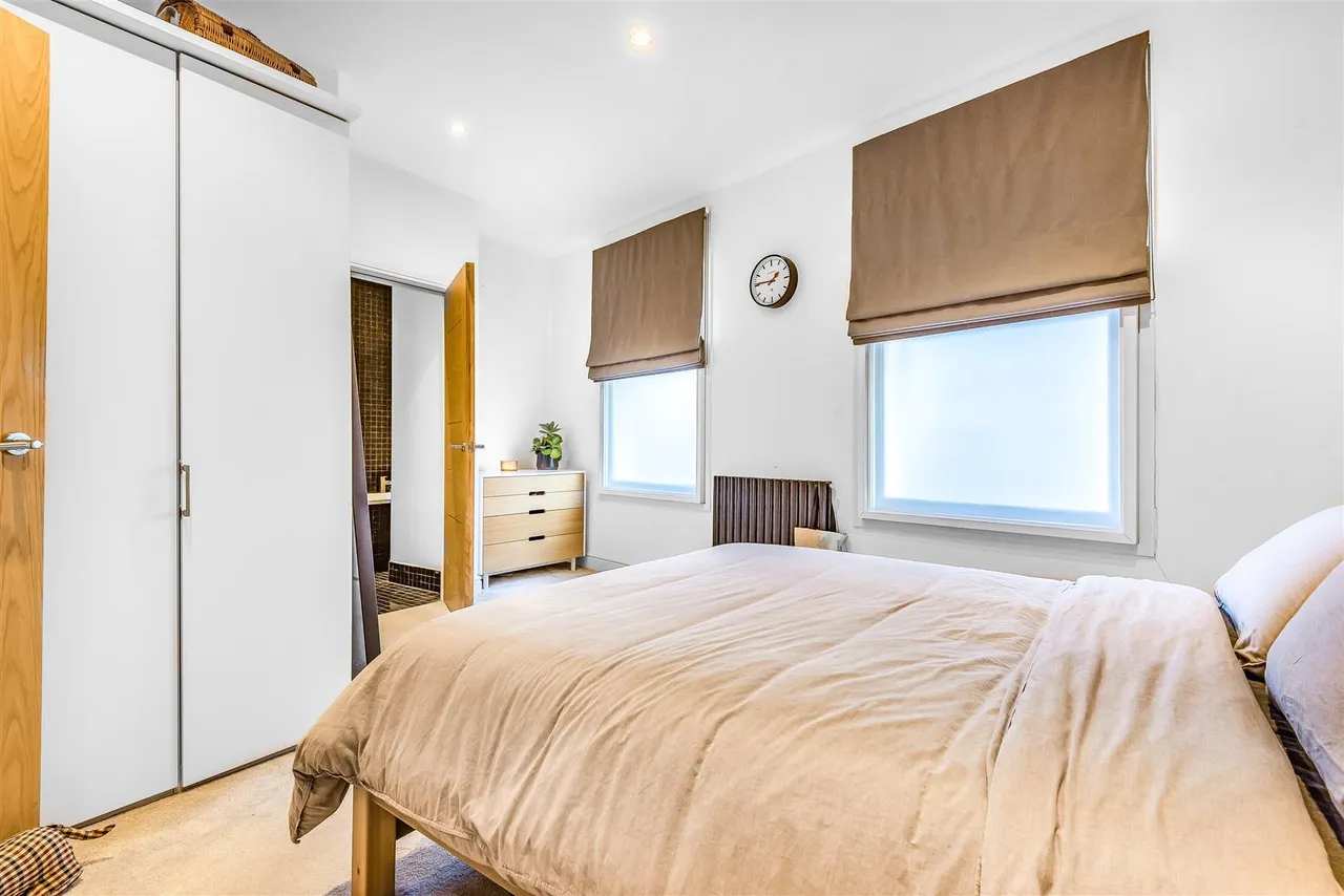 Kew Road, Richmond, TW9, photo 6