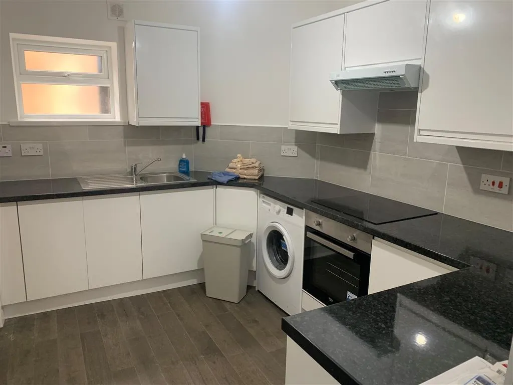 1 bed flat to rent — St. James's Street, NOTTINGHAM