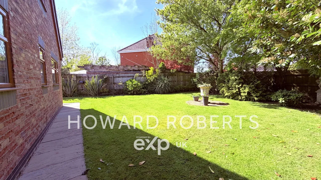 Liverpool Old Road, Much Hoole, PR4, photo 2