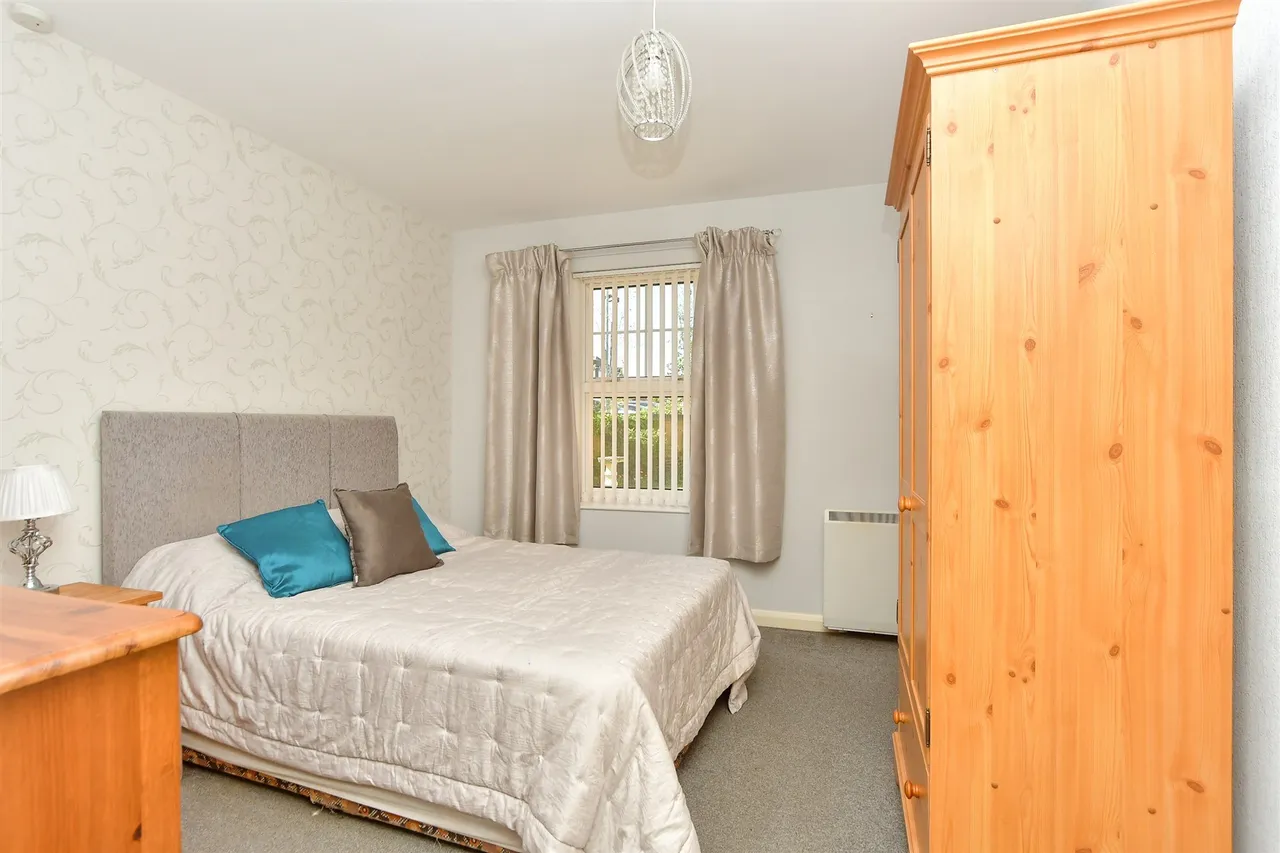 West Lane, Sittingbourne, ME10, photo 11