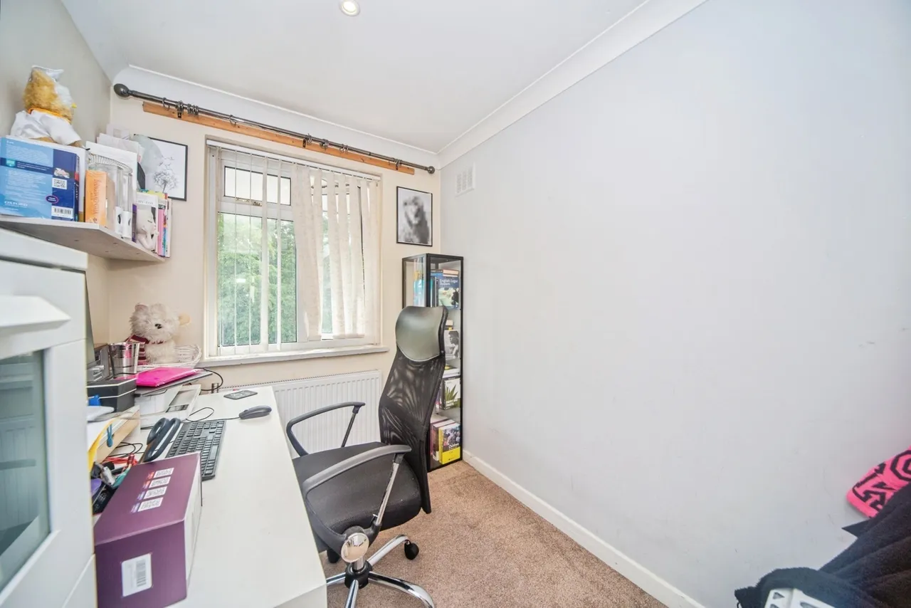 Rayners Gardens, Swaythling, SO16, photo 12