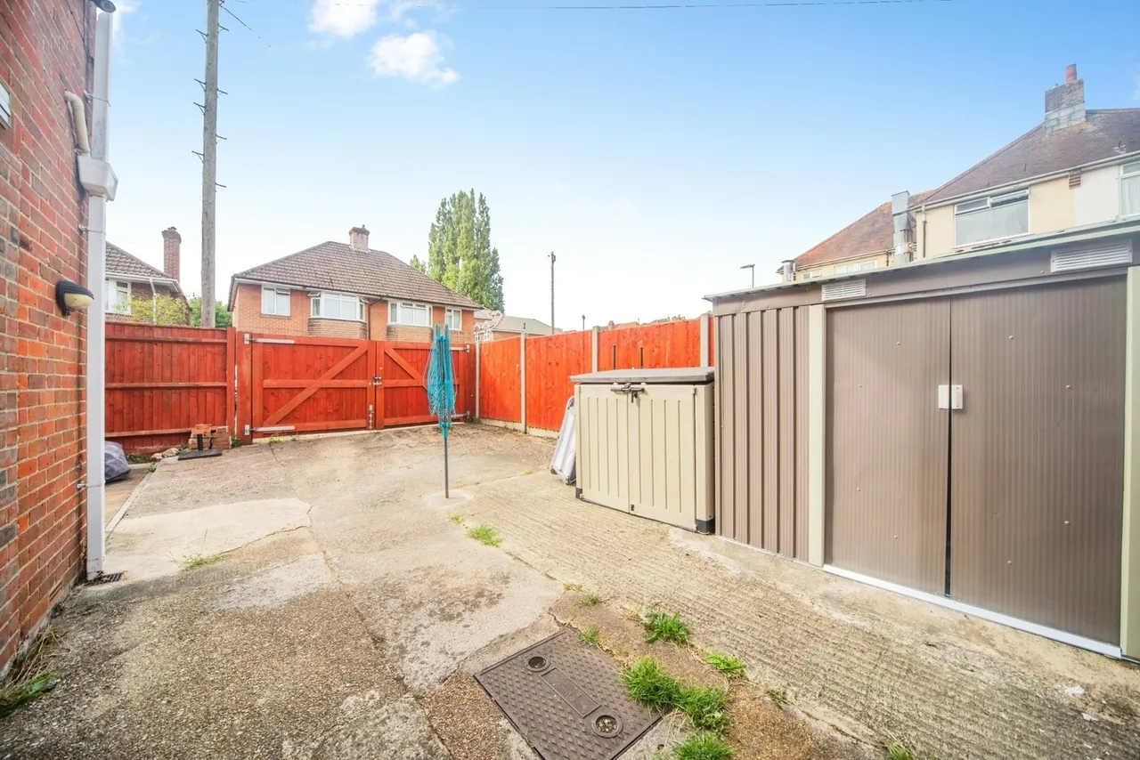 Rayners Gardens, Swaythling, SO16, photo 14