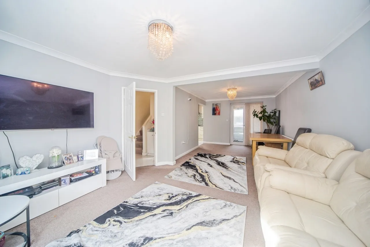 Rayners Gardens, Swaythling, SO16, photo 2
