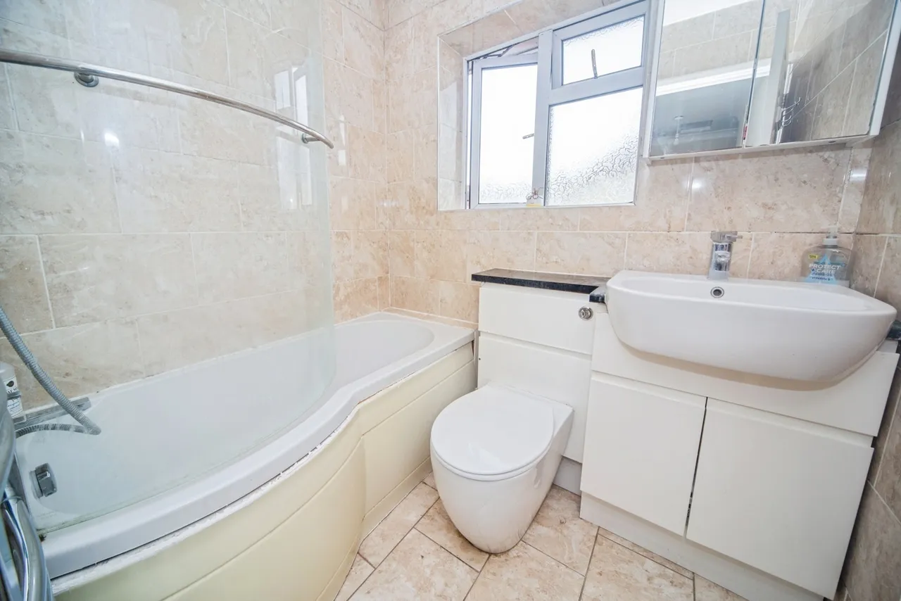Rayners Gardens, Swaythling, SO16, photo 9
