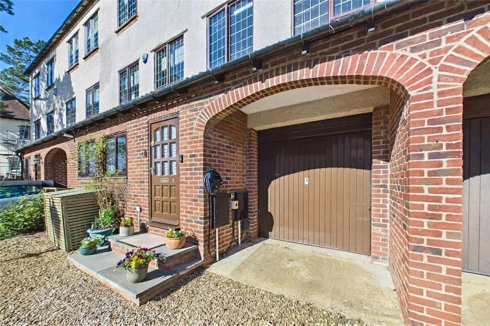 Highfield Park, Creaton, NN6, photo 30