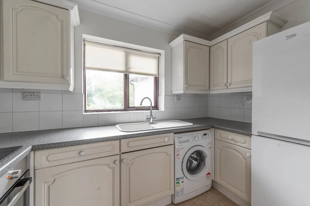 Northwood, HA6, photo 5