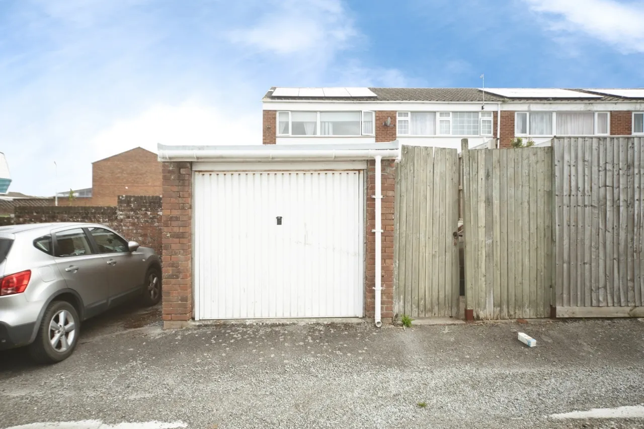 Risemoor Road, Bridgwater, TA6, photo 17