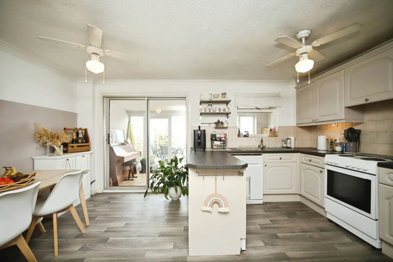 Risemoor Road, Bridgwater, TA6, photo 5