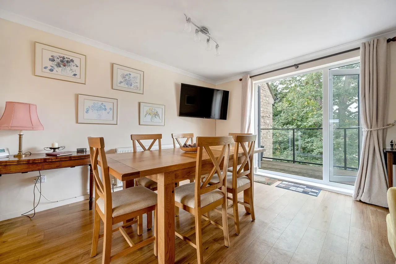 Lambert Mews, Stamford, PE9, photo 3