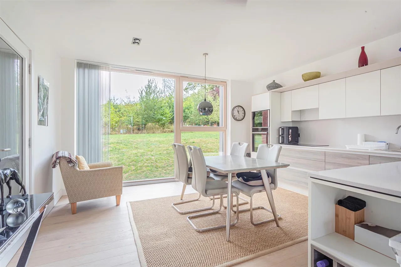 Almond Close, Wadswick Green, SN13, photo 11