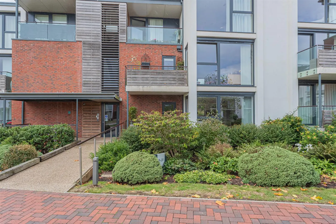 Almond Close, Wadswick Green, SN13, photo 6